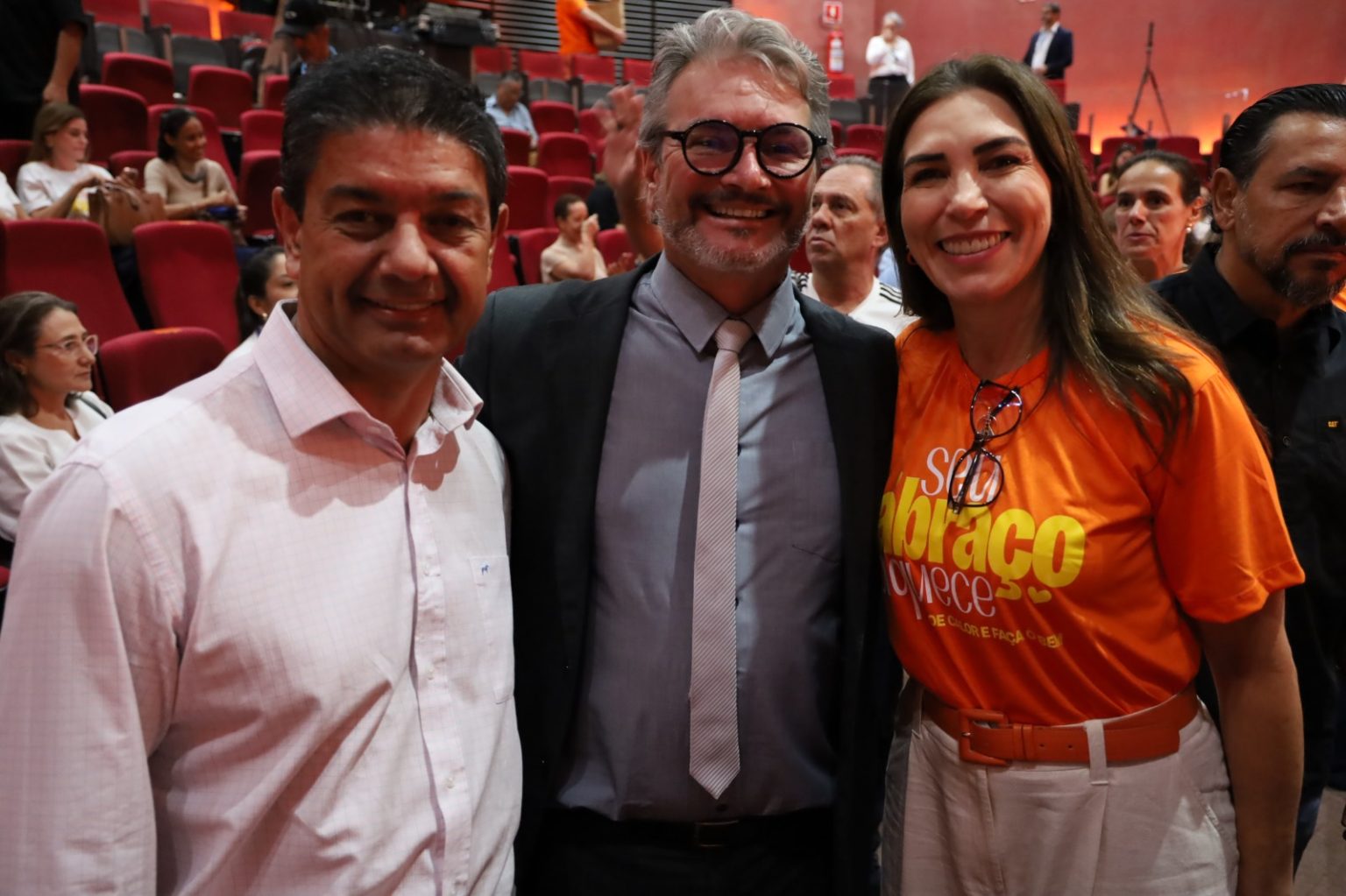 Solidariedade que protege e aquece: Polícia Civil de MS arrecada mais de 7 mil peças para famílias em vulnerabilidade Solidariedade que protege e aquece: Polícia Civil de MS arrecada mais de 7 mil peças para famílias em vulnerabilidade
