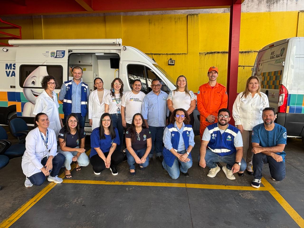 SES aplica 2,4 mil doses no primeiro fim de semana de drive-thru e prorroga vacinação até 24 de maio SES aplica 2,4 mil doses no primeiro fim de semana de drive-thru e prorroga vacinação até 24 de maio