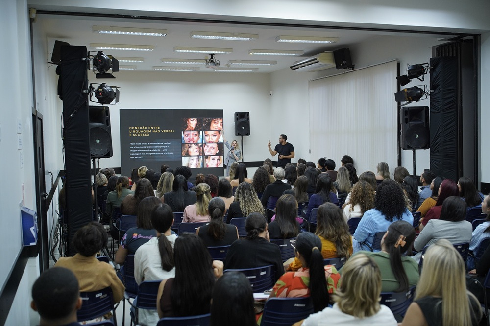 Atendimentos gratuitos e palestra com Alice Salazar marcam a Semana do MEI em Três Lagoas Atendimentos gratuitos e palestra com Alice Salazar marcam a Semana do MEI em Três Lagoas