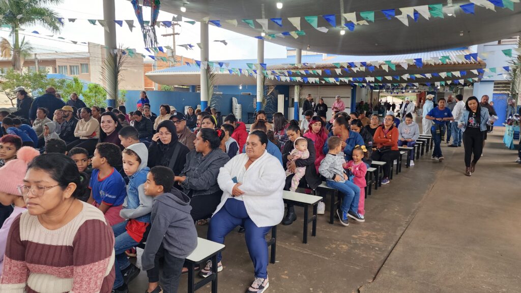 Doações aquecem o inverno e renovam a esperança de crianças em Três Lagoas Doações aquecem o inverno e renovam a esperança de crianças em Três Lagoas