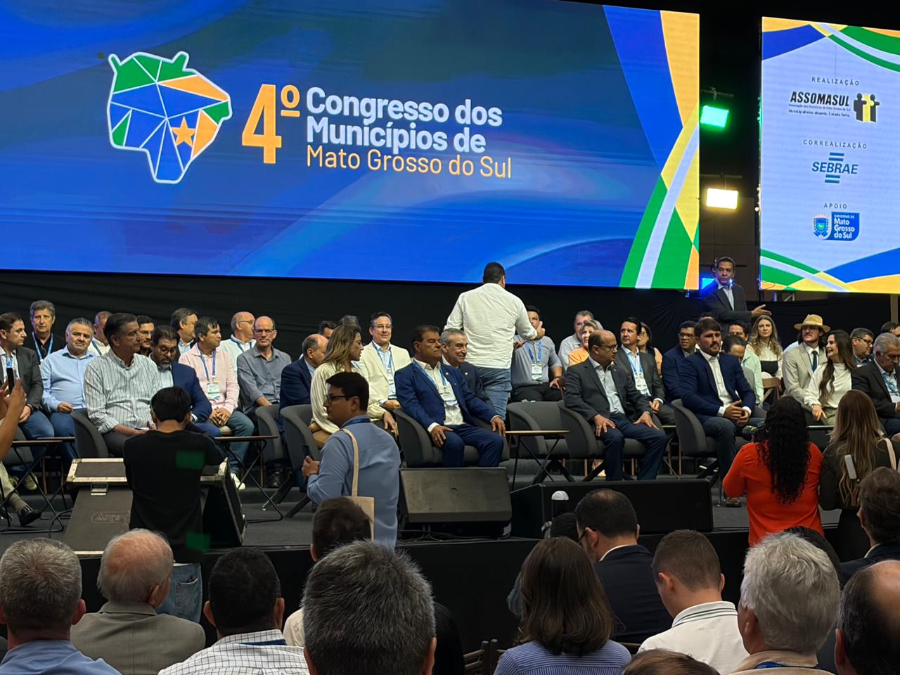 Transporte sanitário une Estado e municípios em busca de soluções para agilizar altas hospitalares Transporte sanitário une Estado e municípios em busca de soluções para agilizar altas hospitalares