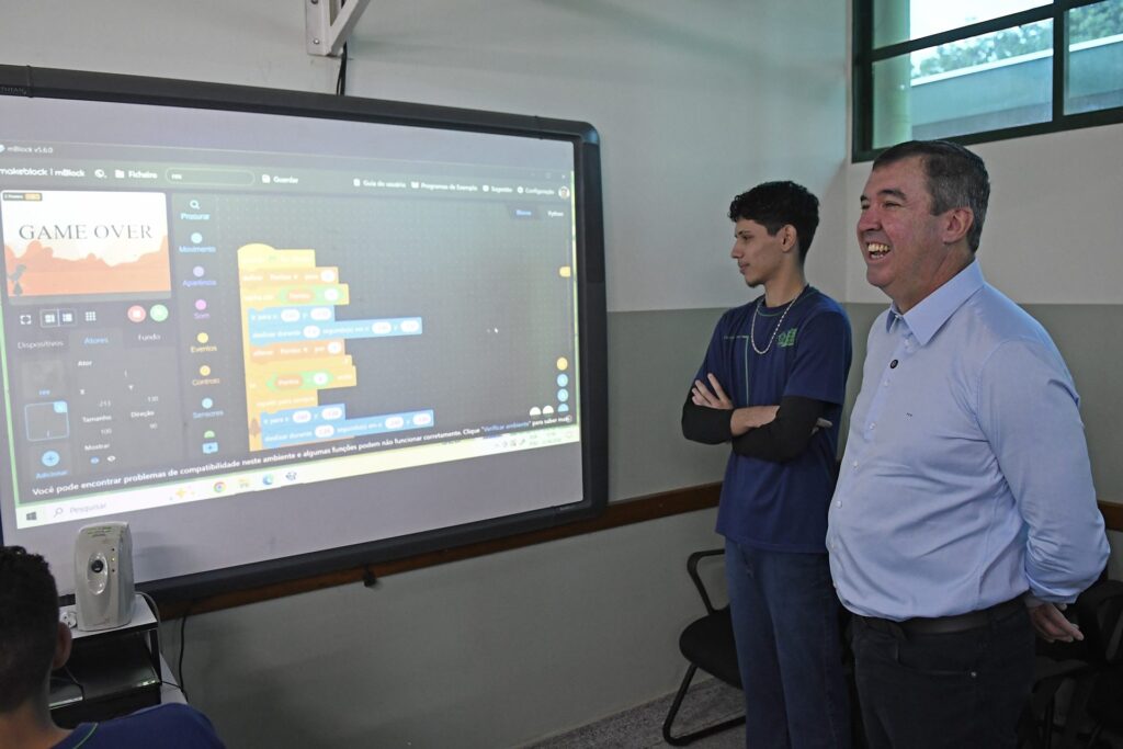 Tecnologia, música e horta transformam aprendizado dos alunos nas escolas da rede estadual de MS Tecnologia, música e horta transformam aprendizado dos alunos nas escolas da rede estadual de MS