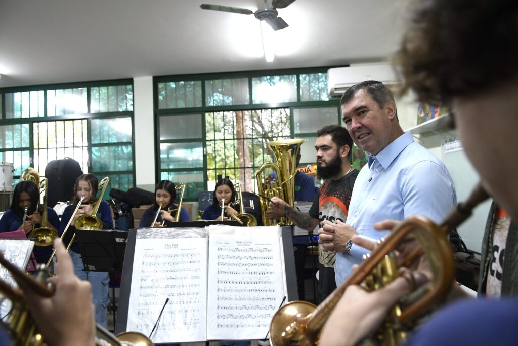 Tecnologia, música e horta transformam aprendizado dos alunos nas escolas da rede estadual de MS Tecnologia, música e horta transformam aprendizado dos alunos nas escolas da rede estadual de MS