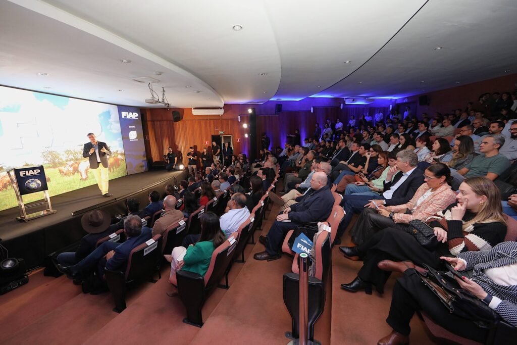 Crescimento sustentável de MS na produção de alimentos e energia renovável é destaque em fórum internacional Crescimento sustentável de MS na produção de alimentos e energia renovável é destaque em fórum internacional
