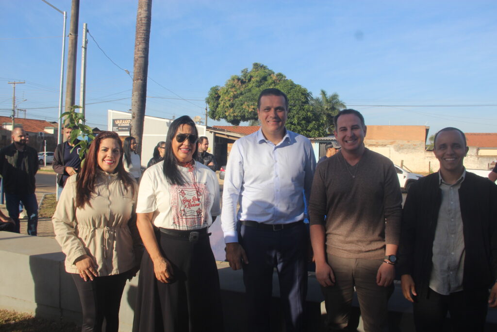 Três Lagoas abre comemorações dos 111 anos com homenagens e entregas