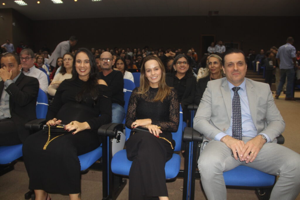 Três Lagoas celebra 111 anos homenageando personalidades que ajudam a construir a história do município Três Lagoas celebra 111 anos homenageando personalidades que ajudam a construir a história do município