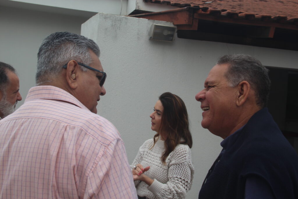 Com comitiva de peso, governador Eduardo Riedel cumpre agenda oficial em Três Lagoas