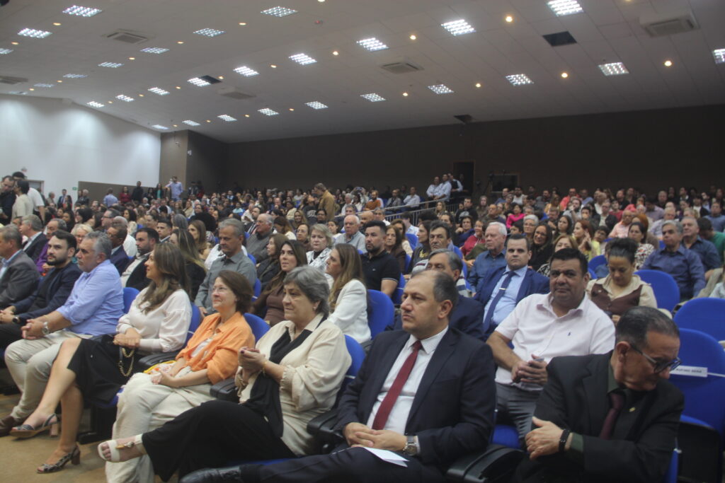 Três Lagoas celebra 111 anos homenageando personalidades que ajudam a construir a história do município Três Lagoas celebra 111 anos homenageando personalidades que ajudam a construir a história do município