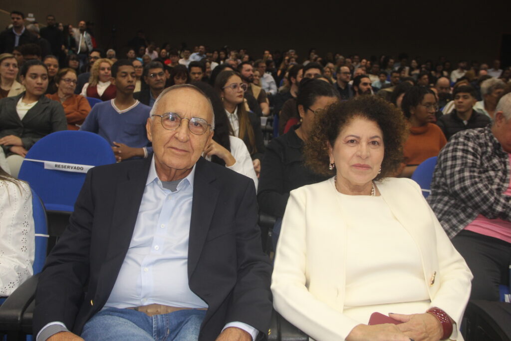 Três Lagoas celebra 111 anos homenageando personalidades que ajudam a construir a história do município Três Lagoas celebra 111 anos homenageando personalidades que ajudam a construir a história do município