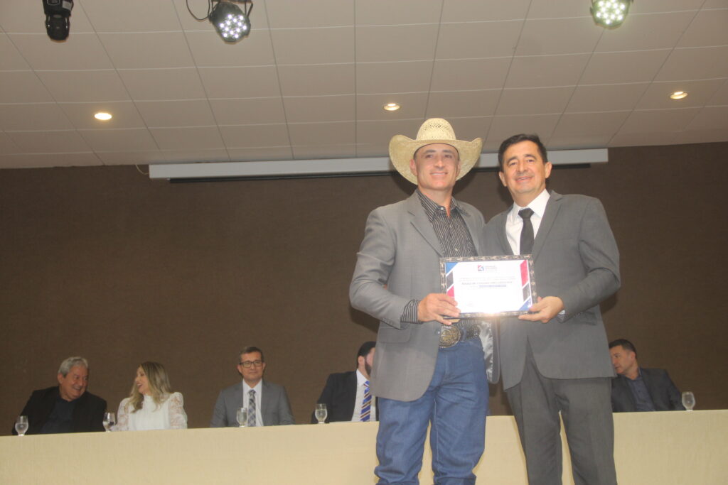 Três Lagoas celebra 111 anos homenageando personalidades que ajudam a construir a história do município Três Lagoas celebra 111 anos homenageando personalidades que ajudam a construir a história do município
