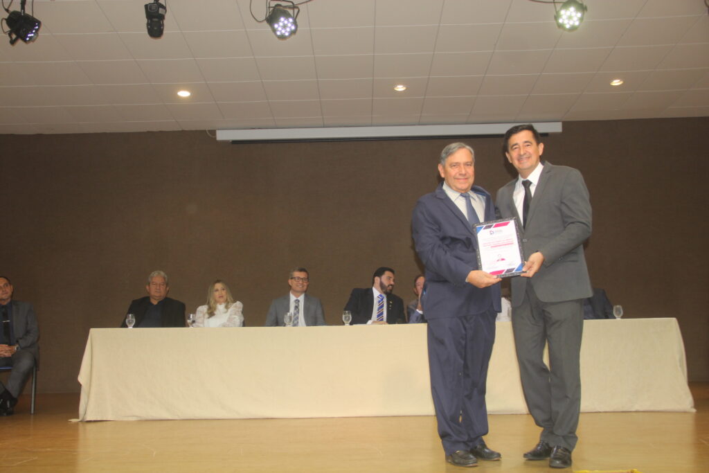 Três Lagoas celebra 111 anos homenageando personalidades que ajudam a construir a história do município Três Lagoas celebra 111 anos homenageando personalidades que ajudam a construir a história do município
