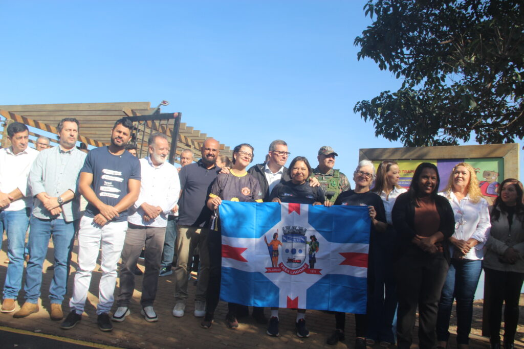 Três Lagoas abre comemorações dos 111 anos com homenagens e entregas