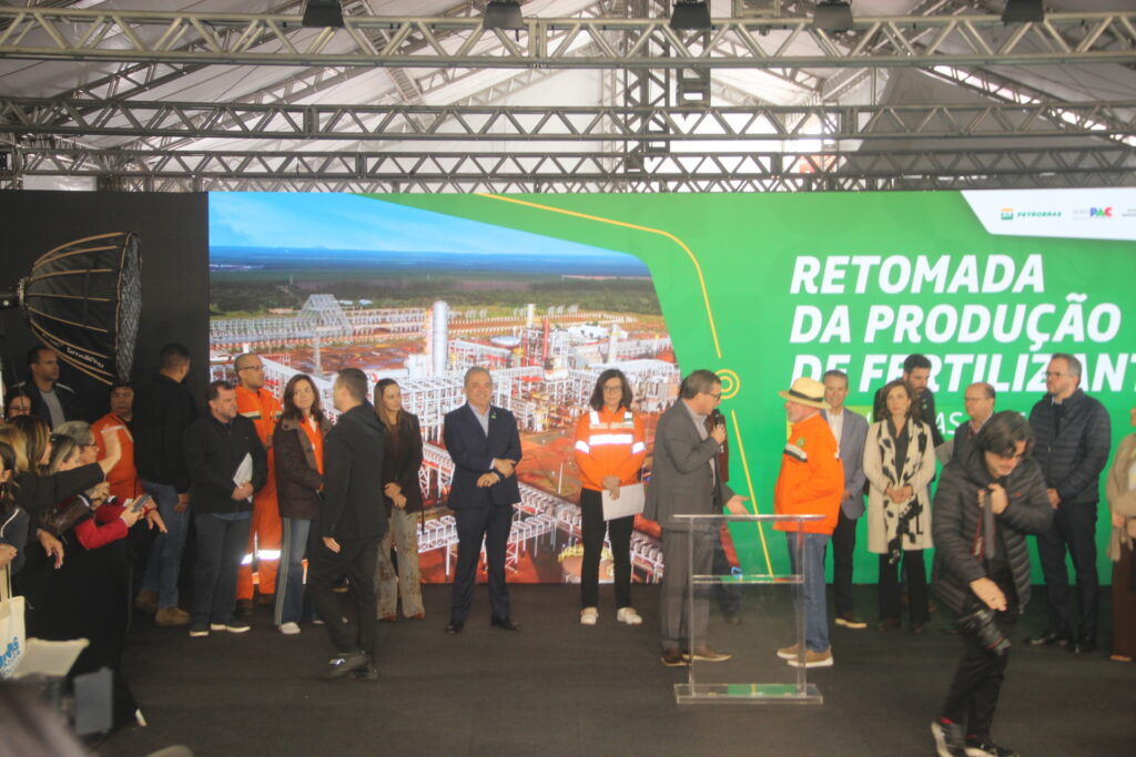 Lula sela retomada da UFN-3 e abre novo ciclo de desenvolvimento em Três Lagoas e região