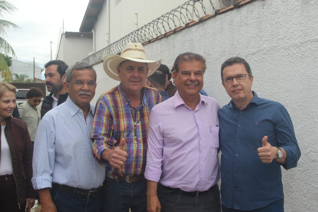 Com comitiva de peso, governador Eduardo Riedel cumpre agenda oficial em Três Lagoas