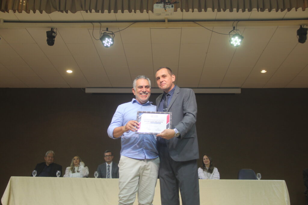 Três Lagoas celebra 111 anos homenageando personalidades que ajudam a construir a história do município Três Lagoas celebra 111 anos homenageando personalidades que ajudam a construir a história do município