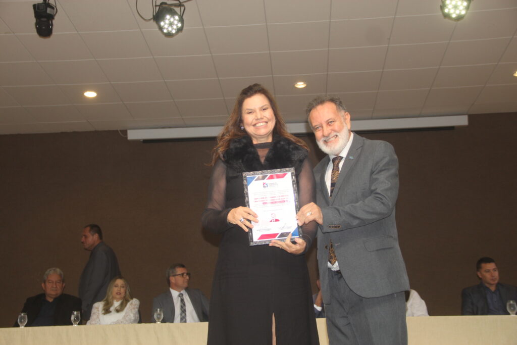 Três Lagoas celebra 111 anos homenageando personalidades que ajudam a construir a história do município Três Lagoas celebra 111 anos homenageando personalidades que ajudam a construir a história do município
