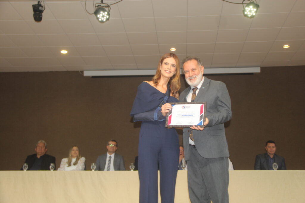 Três Lagoas celebra 111 anos homenageando personalidades que ajudam a construir a história do município Três Lagoas celebra 111 anos homenageando personalidades que ajudam a construir a história do município