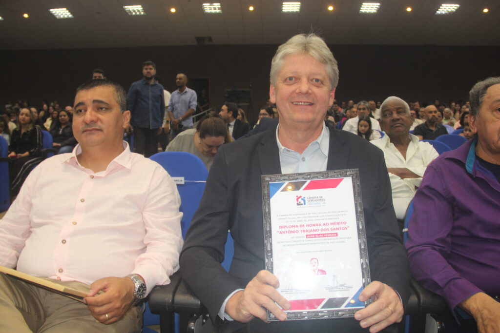 Três Lagoas celebra 111 anos homenageando personalidades que ajudam a construir a história do município Três Lagoas celebra 111 anos homenageando personalidades que ajudam a construir a história do município