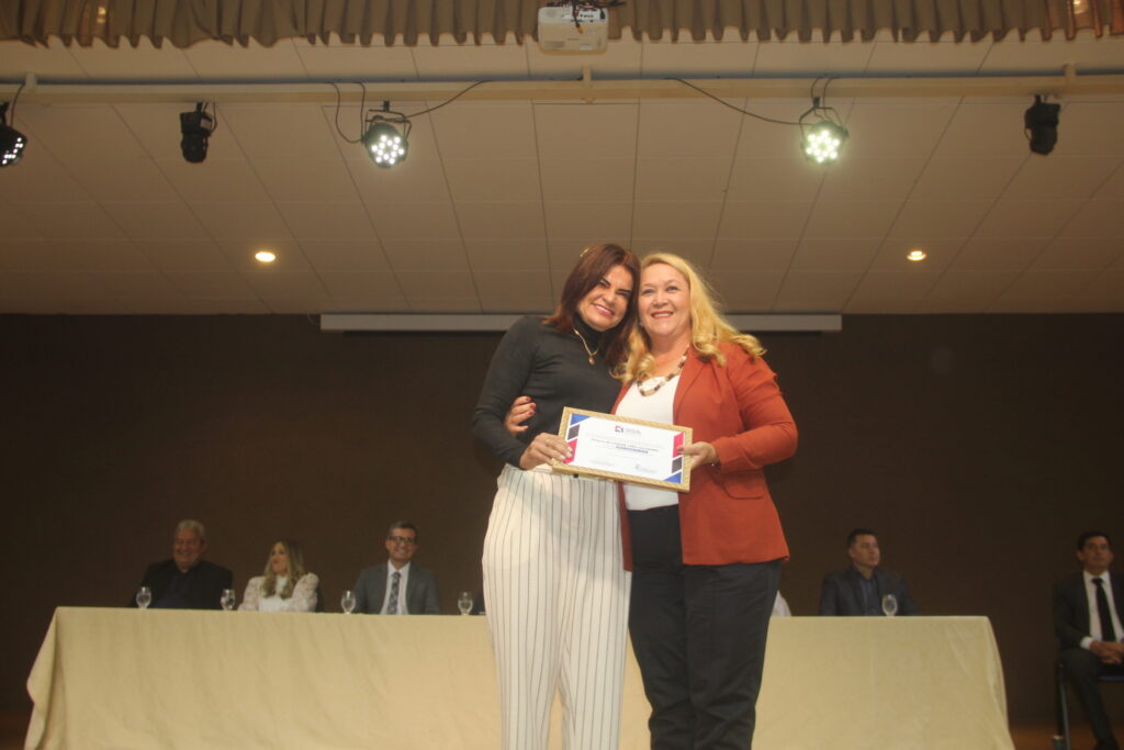 Três Lagoas celebra 111 anos homenageando personalidades que ajudam a construir a história do município Três Lagoas celebra 111 anos homenageando personalidades que ajudam a construir a história do município