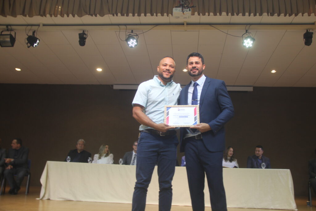 Três Lagoas celebra 111 anos homenageando personalidades que ajudam a construir a história do município Três Lagoas celebra 111 anos homenageando personalidades que ajudam a construir a história do município
