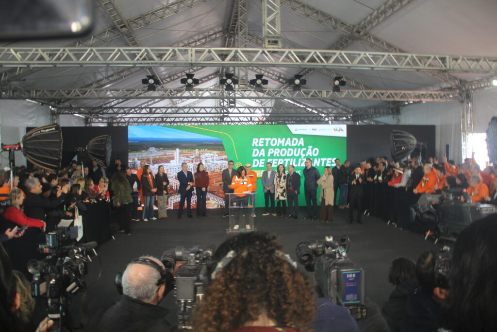Lula sela retomada da UFN-3 e abre novo ciclo de desenvolvimento em Três Lagoas e região