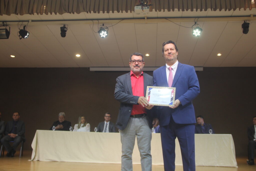Três Lagoas celebra 111 anos homenageando personalidades que ajudam a construir a história do município Três Lagoas celebra 111 anos homenageando personalidades que ajudam a construir a história do município