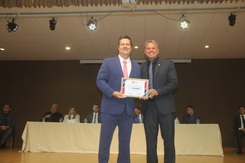 Três Lagoas celebra 111 anos homenageando personalidades que ajudam a construir a história do município Três Lagoas celebra 111 anos homenageando personalidades que ajudam a construir a história do município