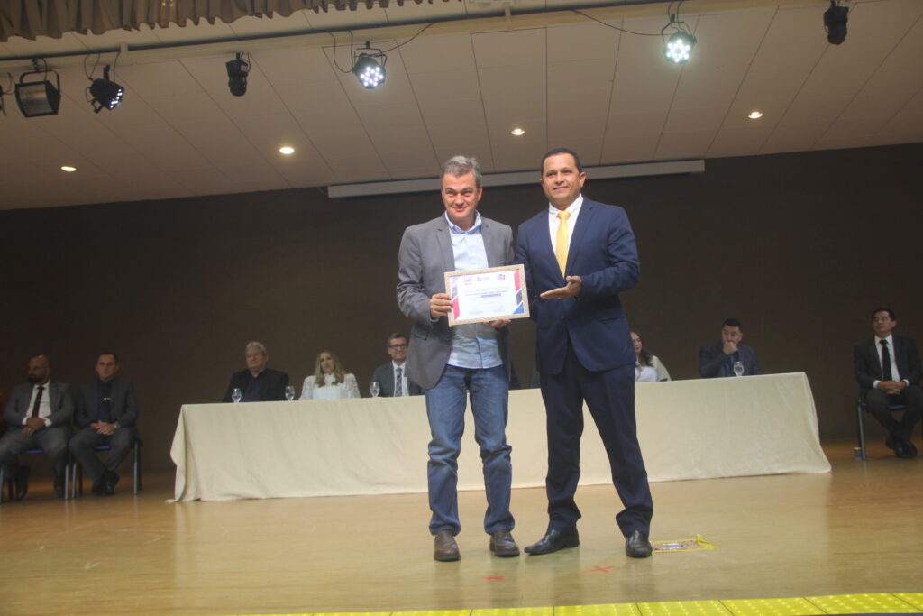 Três Lagoas celebra 111 anos homenageando personalidades que ajudam a construir a história do município Três Lagoas celebra 111 anos homenageando personalidades que ajudam a construir a história do município
