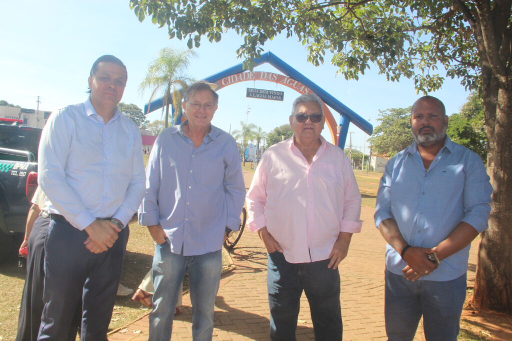 Três Lagoas abre comemorações dos 111 anos com homenagens e entregas