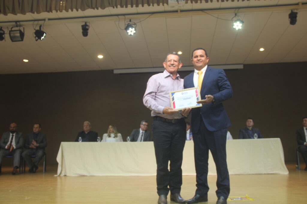 Três Lagoas celebra 111 anos homenageando personalidades que ajudam a construir a história do município Três Lagoas celebra 111 anos homenageando personalidades que ajudam a construir a história do município