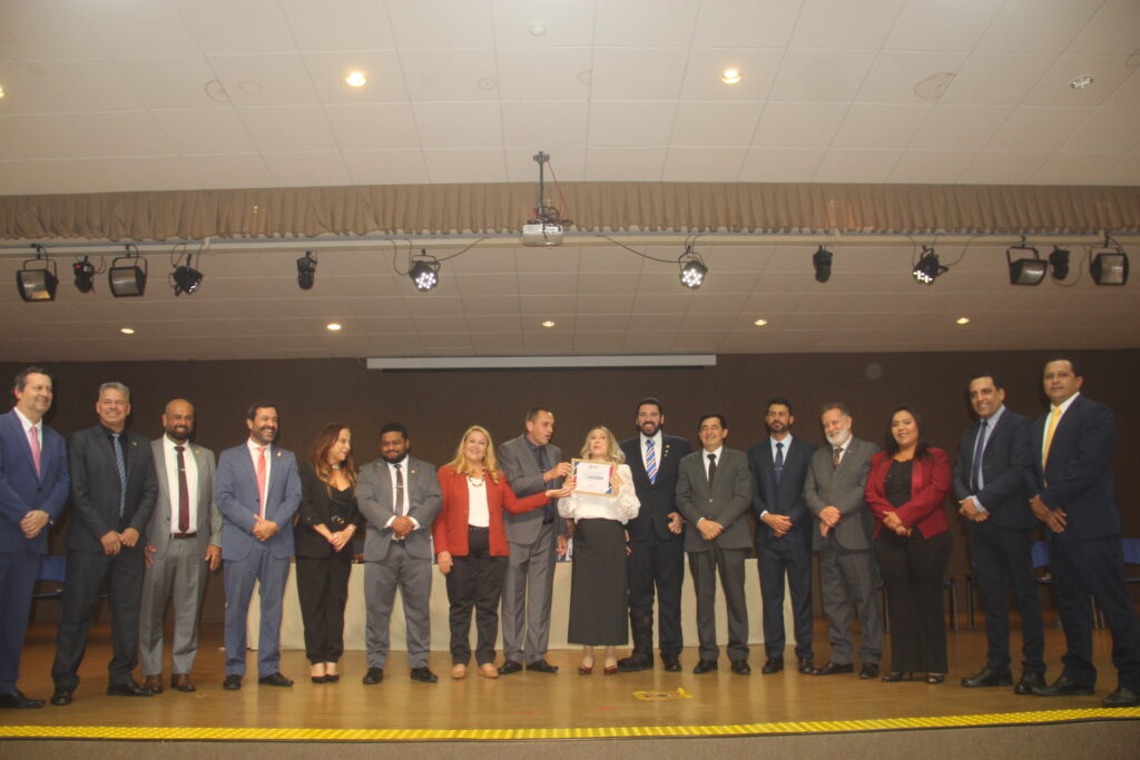 Três Lagoas celebra 111 anos homenageando personalidades que ajudam a construir a história do município Três Lagoas celebra 111 anos homenageando personalidades que ajudam a construir a história do município