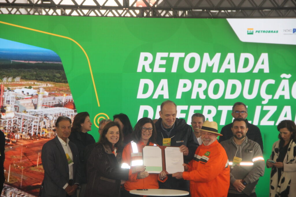 Lula sela retomada da UFN-3 e abre novo ciclo de desenvolvimento em Três Lagoas e região