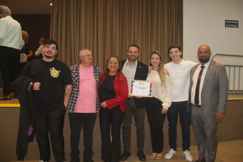 Três Lagoas celebra 111 anos homenageando personalidades que ajudam a construir a história do município Três Lagoas celebra 111 anos homenageando personalidades que ajudam a construir a história do município