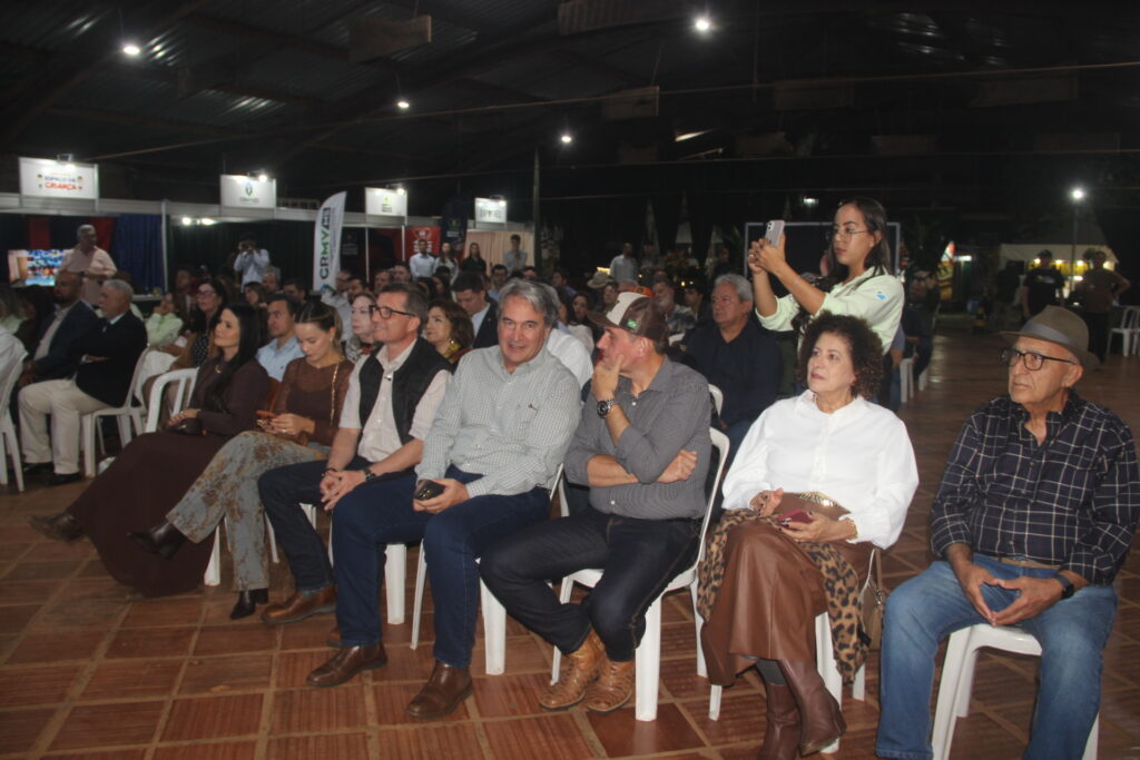 Expotrês 2026 começa com casa cheia e reforça protagonismo de Três Lagoas no Estado de MS Expotrês 2026 começa com casa cheia e reforça protagonismo de Três Lagoas no Estado de MS