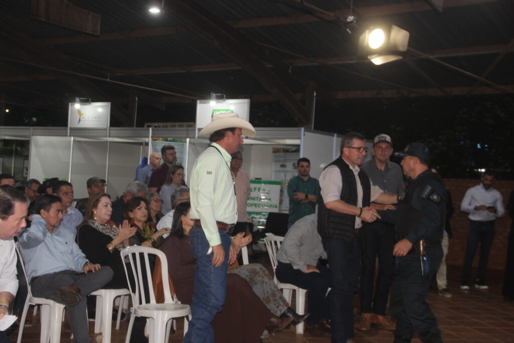 Expotrês 2026 começa com casa cheia e reforça protagonismo de Três Lagoas no Estado de MS Expotrês 2026 começa com casa cheia e reforça protagonismo de Três Lagoas no Estado de MS