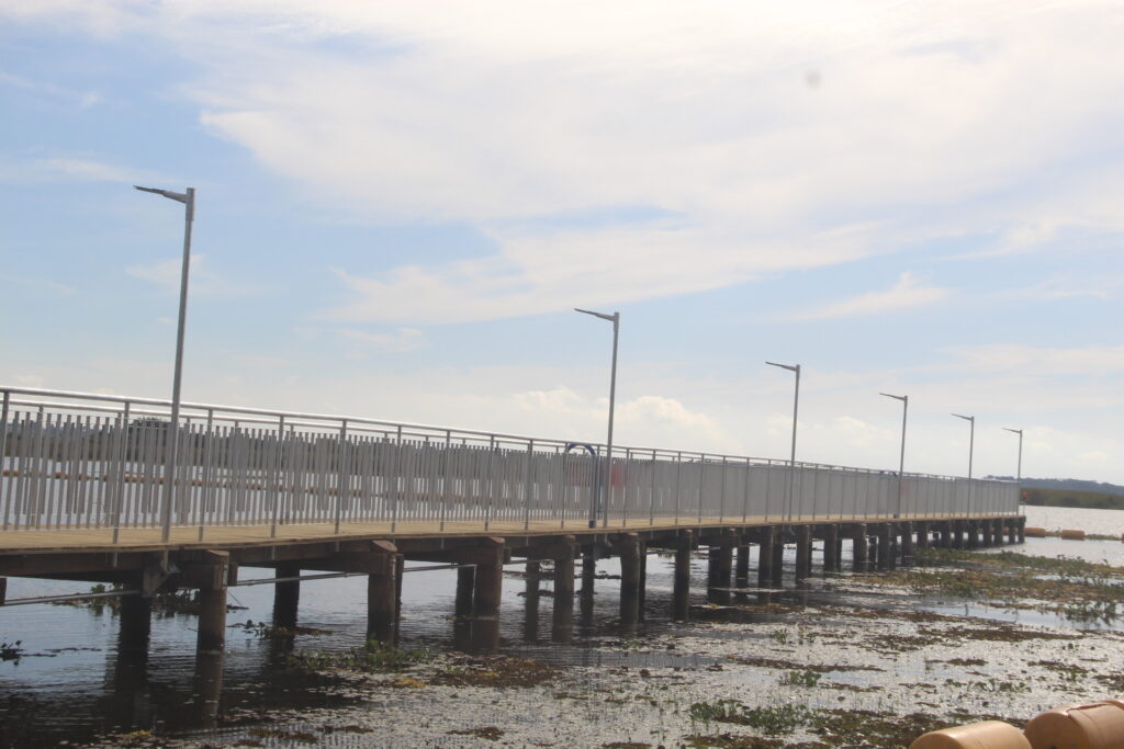 Novo deck transforma Balneário Municipal e marca avanço histórico do turismo em Três Lagoas Novo deck transforma Balneário Municipal e marca avanço histórico do turismo em Três Lagoas