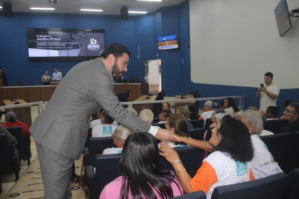 1º Simpósio Junho Prata reúne autoridades e fortalece luta contra a violência à pessoa idosa em Três Lagoas 1º Simpósio Junho Prata reúne autoridades e fortalece luta contra a violência à pessoa idosa em Três Lagoas