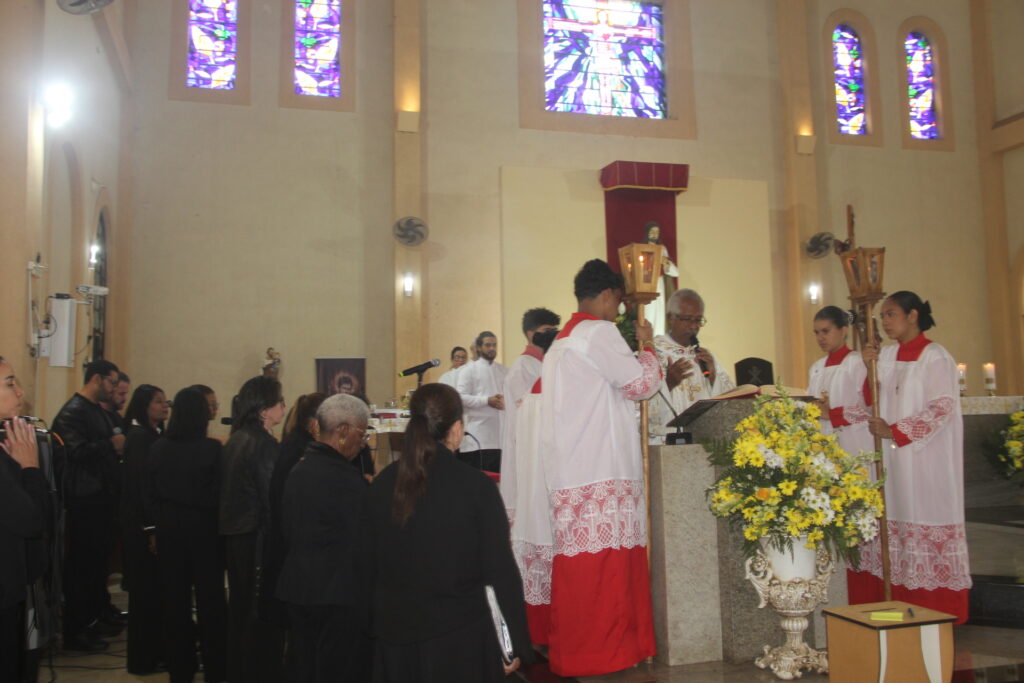 Sob a proteção de Santo Antônio, Três Lagoas celebra fé e seus 111 anos de história Sob a proteção de Santo Antônio, Três Lagoas celebra fé e seus 111 anos de história
