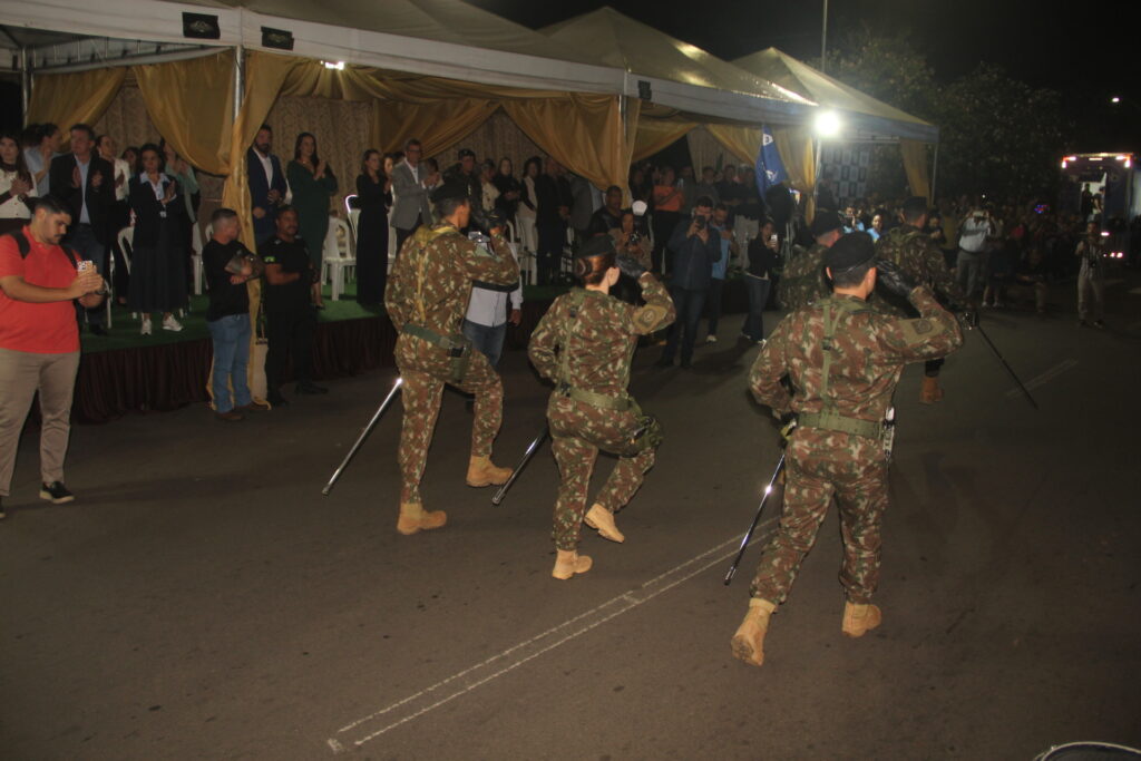 Sob aplausos e emoção, Três Lagoas celebra 111 anos com desfile cívico que reuniu milhares de pessoas no coração da cidade Sob aplausos e emoção, Três Lagoas celebra 111 anos com desfile cívico que reuniu milhares de pessoas no coração da cidade