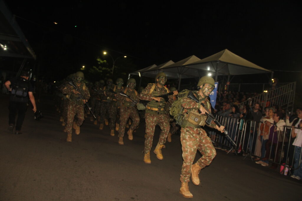 Sob aplausos e emoção, Três Lagoas celebra 111 anos com desfile cívico que reuniu milhares de pessoas no coração da cidade Sob aplausos e emoção, Três Lagoas celebra 111 anos com desfile cívico que reuniu milhares de pessoas no coração da cidade
