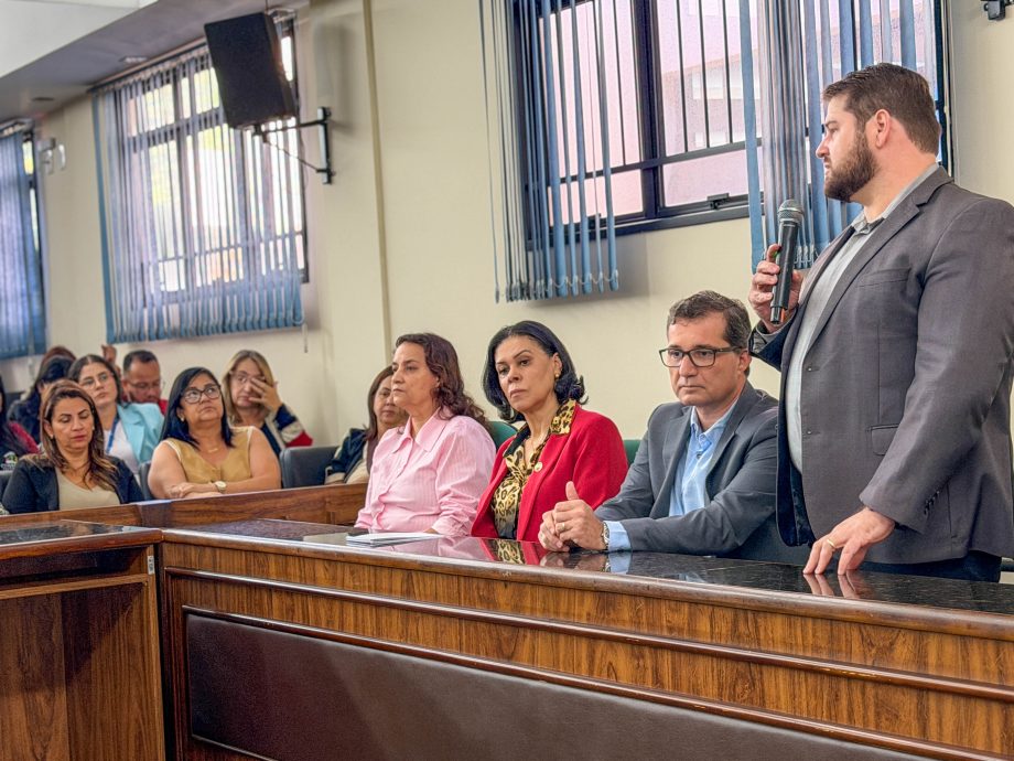 Projeto “Escutas na Cabana” fortalece rede de proteção à infância com capacitação em Três Lagoas Projeto “Escutas na Cabana” fortalece rede de proteção à infância com capacitação em Três Lagoas