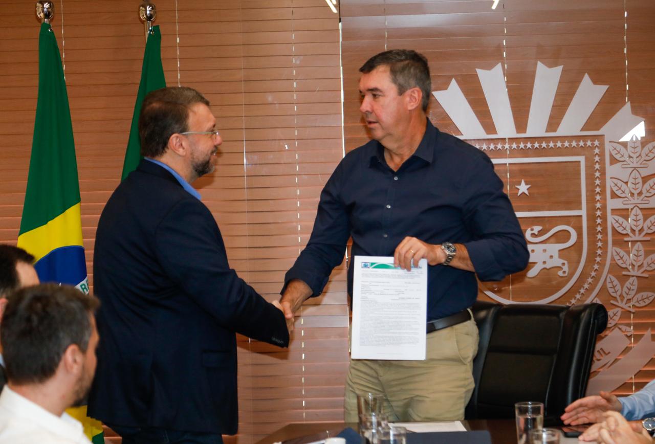 Estado emite licença ambiental para instalar usina de etanol de milho em Nova Alvorada do Sul; a 4ª de Mato Grosso do Sul Estado emite licença ambiental para instalar usina de etanol de milho em Nova Alvorada do Sul; a 4ª de Mato Grosso do Sul