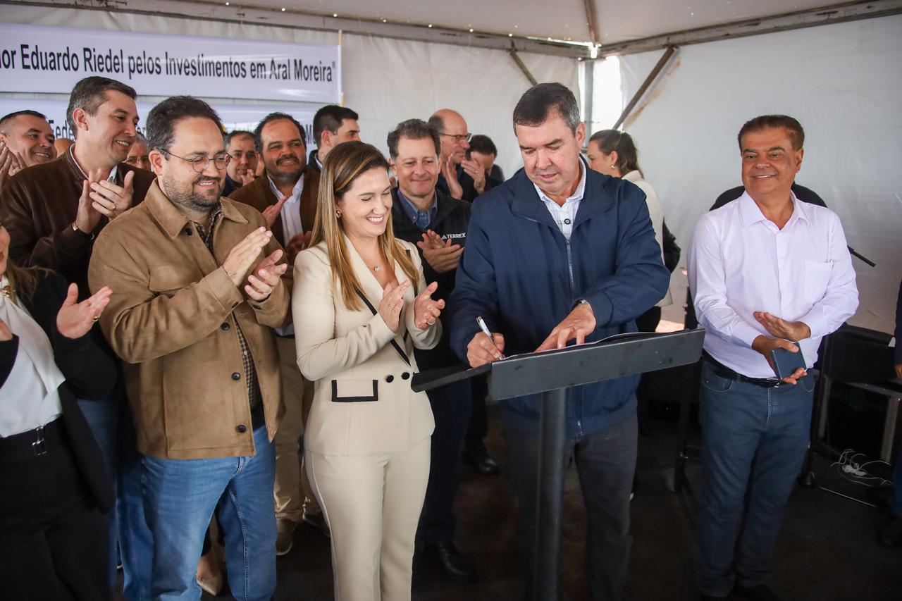 Governo promove obras de infraestrutura urbana para transformar realidade de Aral Moreira Governo promove obras de infraestrutura urbana para transformar realidade de Aral Moreira