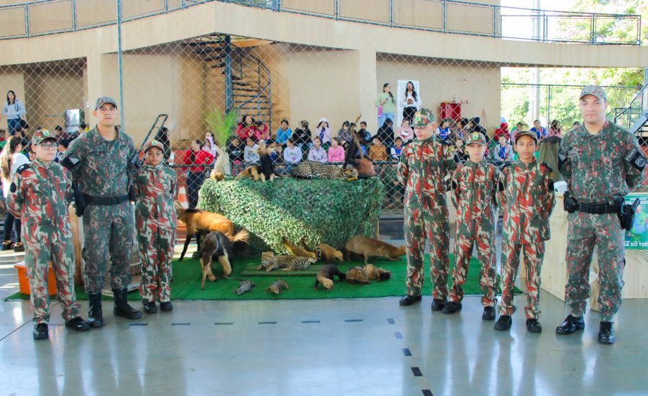 Feira “Uma Só Terra” reúne estudantes, parceiros e ações de conscientização durante a Semana Municipal do Meio Ambiente 2026 Feira “Uma Só Terra” reúne estudantes, parceiros e ações de conscientização durante a Semana Municipal do Meio Ambiente 2026