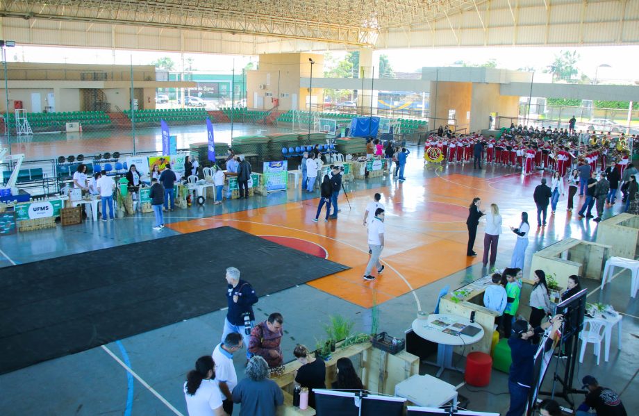 Feira “Uma Só Terra” reúne estudantes, parceiros e ações de conscientização durante a Semana Municipal do Meio Ambiente 2026 Feira “Uma Só Terra” reúne estudantes, parceiros e ações de conscientização durante a Semana Municipal do Meio Ambiente 2026