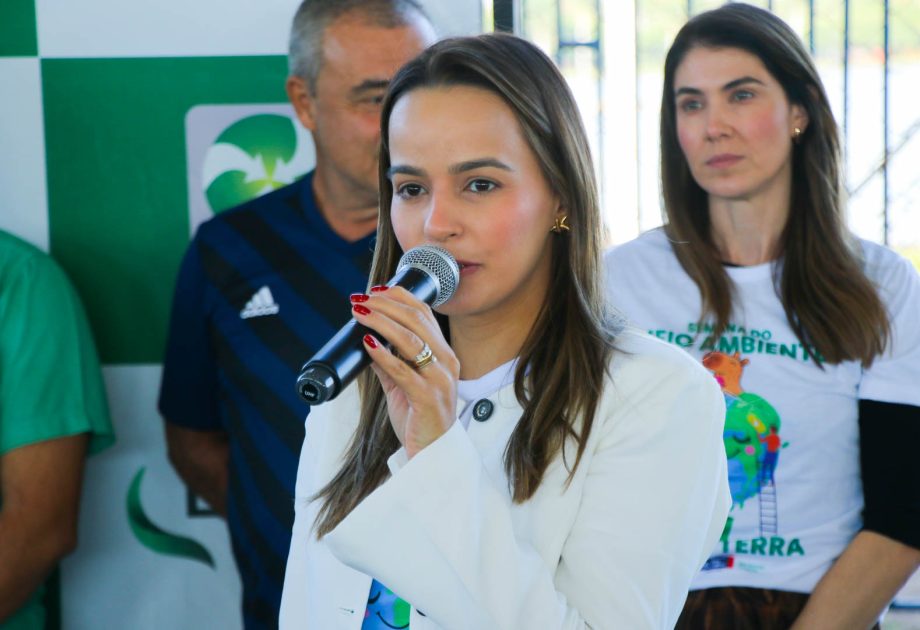 Feira “Uma Só Terra” reúne estudantes, parceiros e ações de conscientização durante a Semana Municipal do Meio Ambiente 2026 Feira “Uma Só Terra” reúne estudantes, parceiros e ações de conscientização durante a Semana Municipal do Meio Ambiente 2026