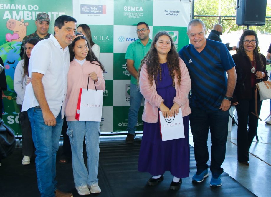 Feira “Uma Só Terra” reúne estudantes, parceiros e ações de conscientização durante a Semana Municipal do Meio Ambiente 2026 Feira “Uma Só Terra” reúne estudantes, parceiros e ações de conscientização durante a Semana Municipal do Meio Ambiente 2026