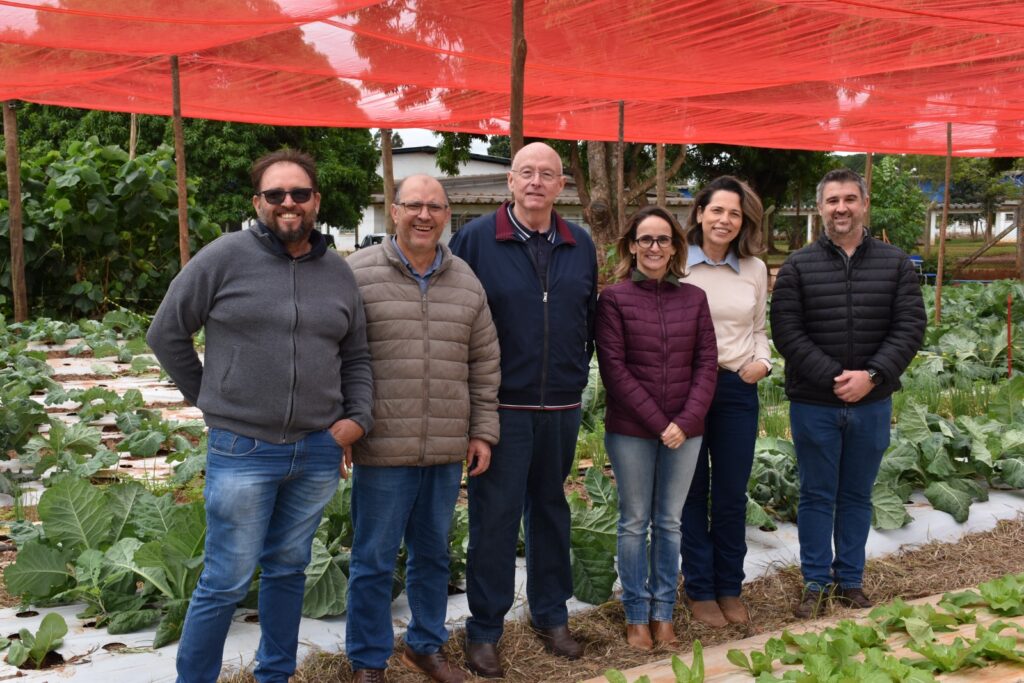 Tecnologia no campo avança além das máquinas e aproxima jovens da ciência em assentamento de MS