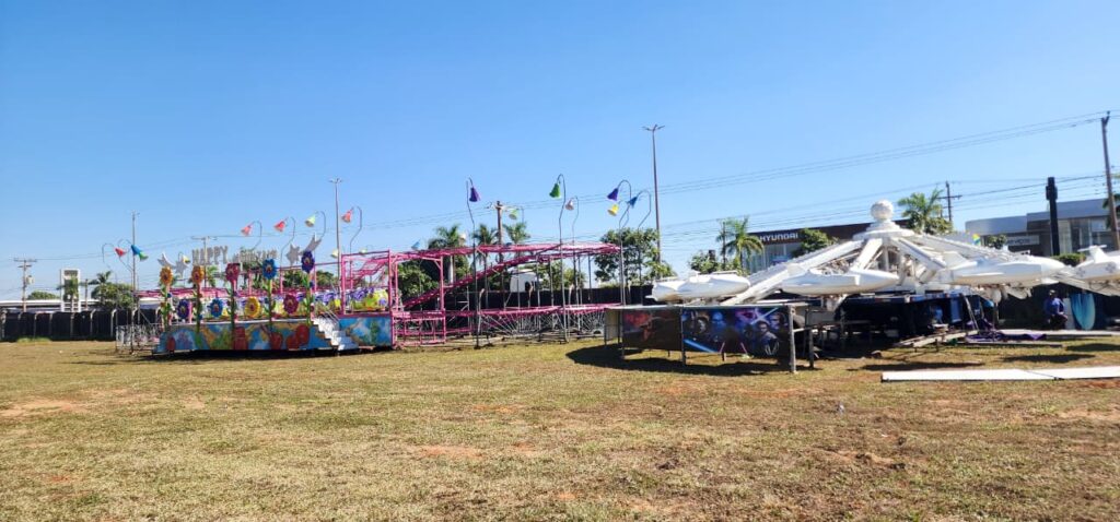Contagem regressiva começou: estrutura da 48ª Expotrês já transforma Três Lagoas em cenário de festa e grandes shows