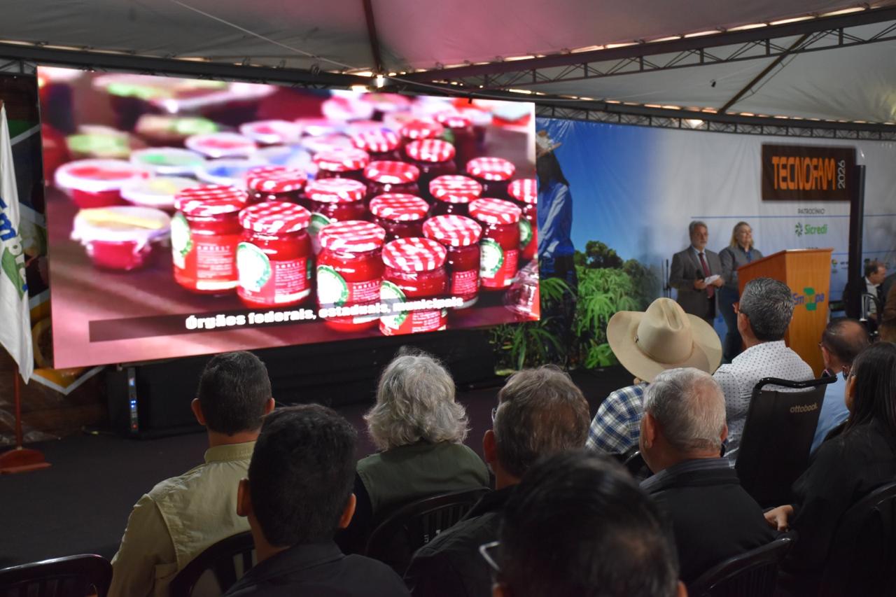 Governo de MS destaca força da agricultura familiar no desenvolvimento regional e na segurança alimentar Governo de MS destaca força da agricultura familiar no desenvolvimento regional e na segurança alimentar